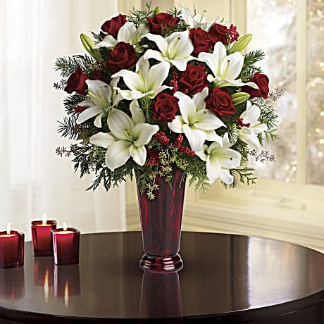 Capturing the Spirit of the Holidays with a Magic Bouquet